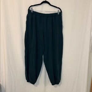 PINK Victoria's Secret Women’s Deep Green Joggers